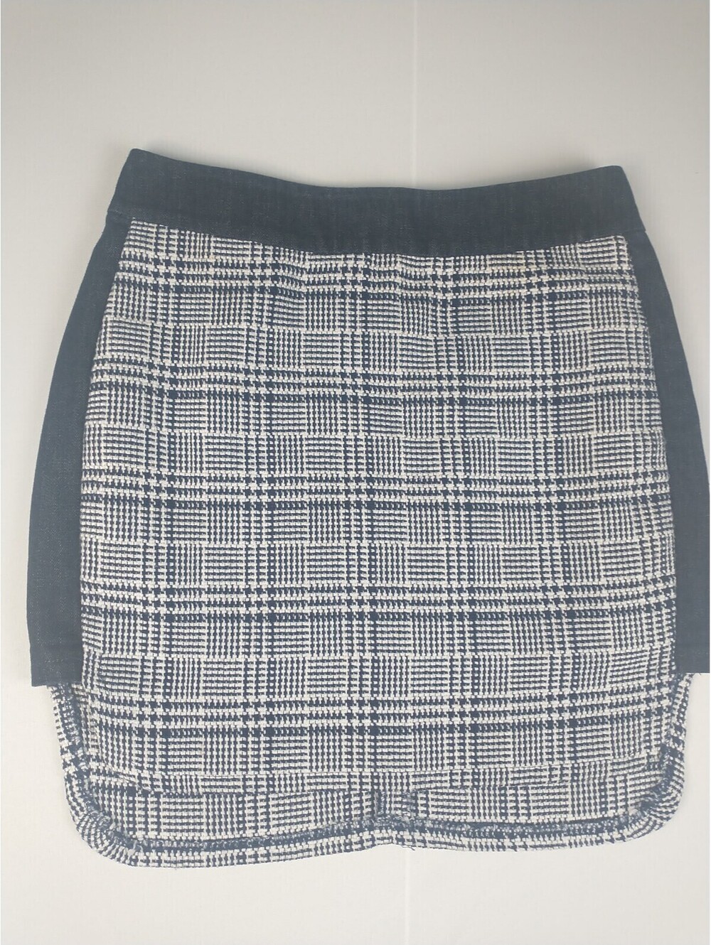bcbgeneration skirt, Mini Skirt, Denim Tweed skirt Round Sides, Lined